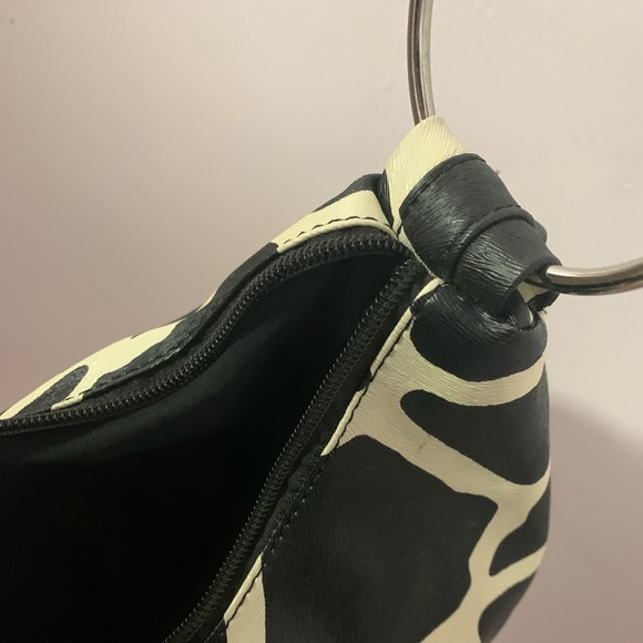 Vintage y2k cow print shoulder bag - Picture 5 of 7